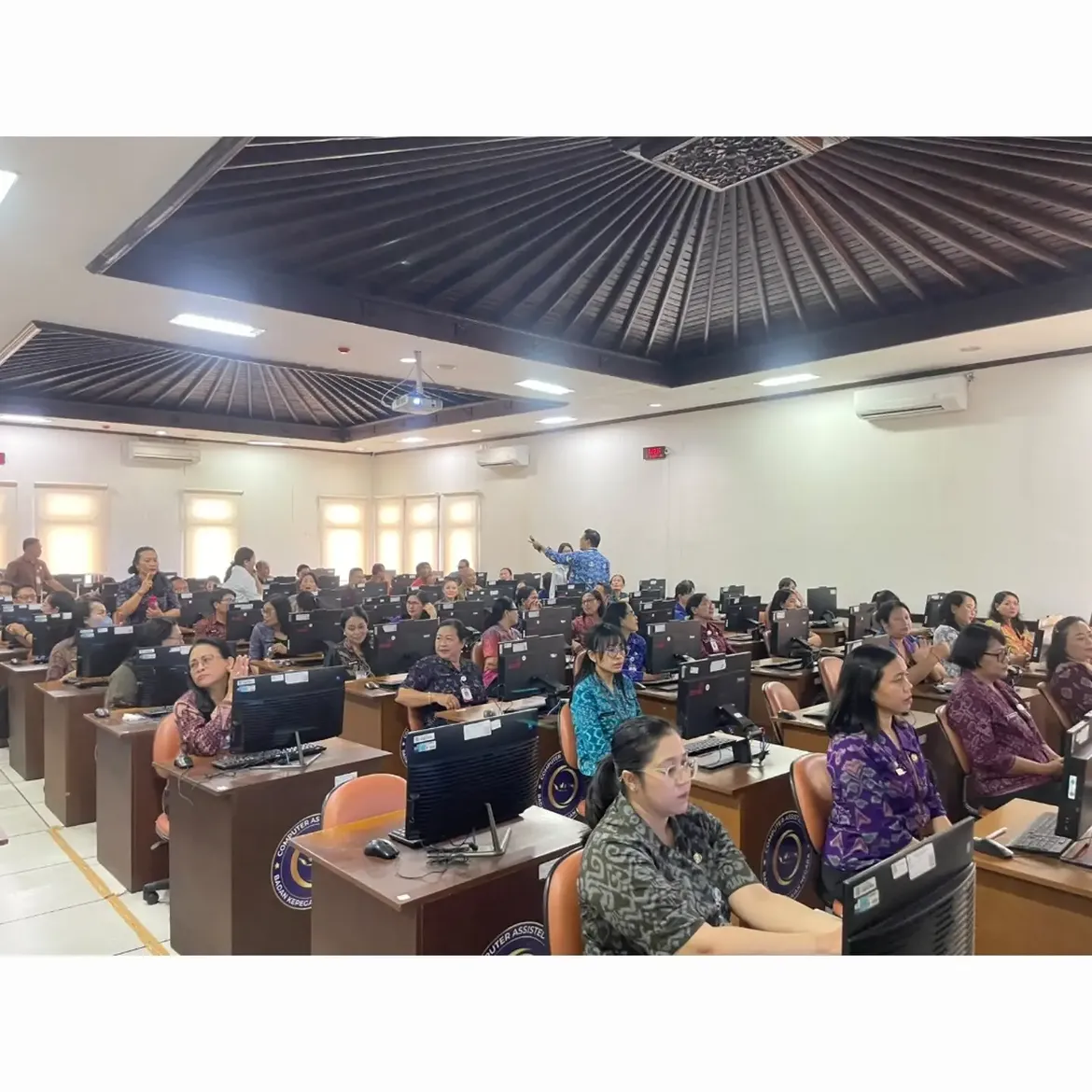PROFILING PEGAWAI NEGERI SIPIL KOTA DENPASAR